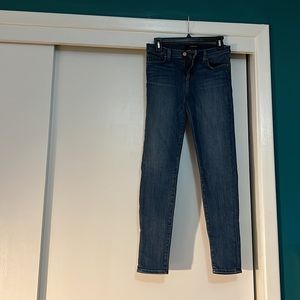 GUC J Brand Skinny Leg Jeans